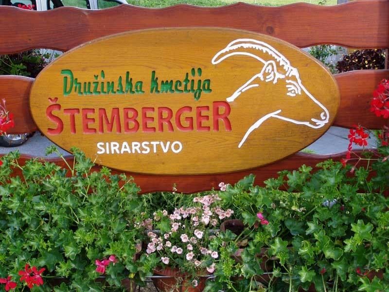 DRUŽINSKA KMETIJA ŠTEMBERGER, ILIRSKA BISTRICA cover