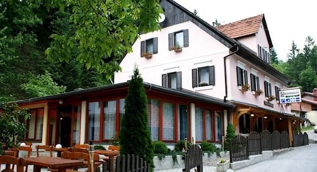 GOSTIŠČE IN PRENOČIŠČA GAČNK, CERKNO