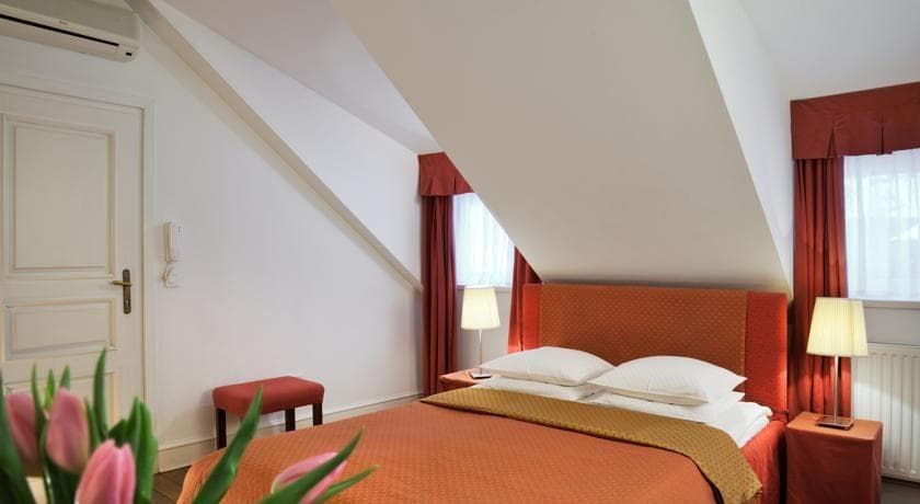 B&B ODDAJANJE SOB, PETRA VARL, LJUBLJANA