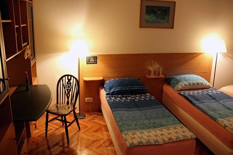 APARTMAJI MARTASTUDIO, LJUBLJANA
