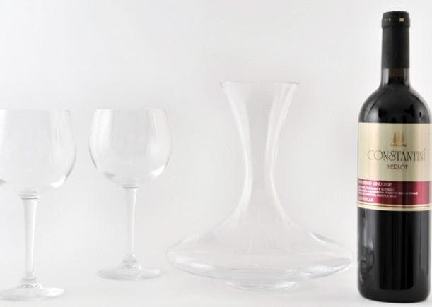 VINOGRADNIŠTVO CONSTANTINI, DOBROVO V BRDIH