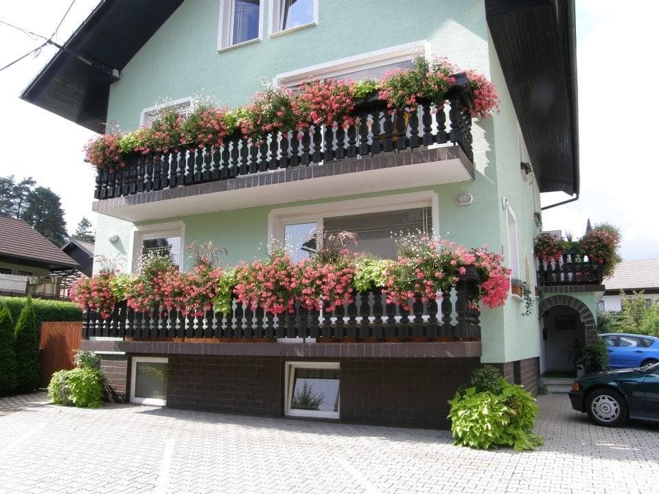 TURISTIČNE SOBE SREŠ, KRANJ