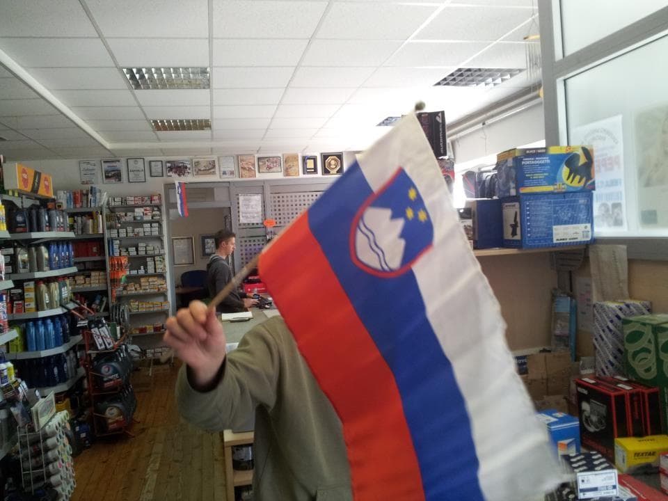 FERMI, NADOMESTNI AVTODELI, RADOMLJE