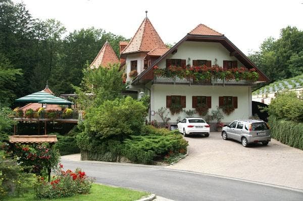 GOSTILNA FRAJGRABA, MALEČNIK