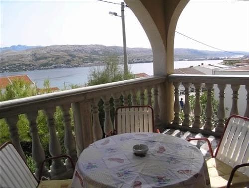 Apartmaji Donadić - Pag