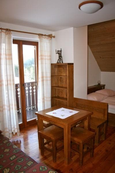 TURISTIČNA KMETIJA GOVC, VRŠNIK, PENZION