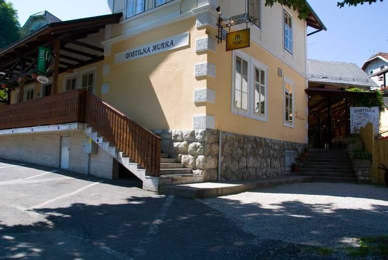 RESTAURANT BLED, LOCAL FOOD AND APARTMENT