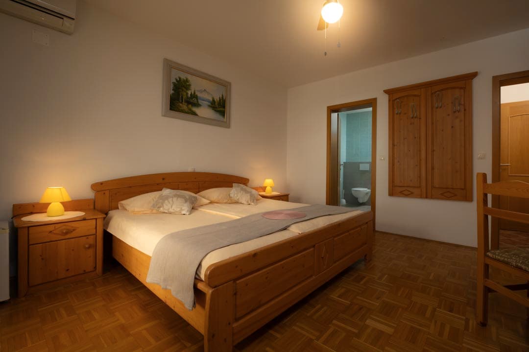 APARTMAJI IN SOBE  BLED PR MATJON