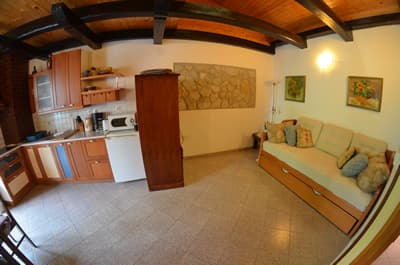 APARTMAJI Z ZAJTRKOM VIPAVA, KOREN