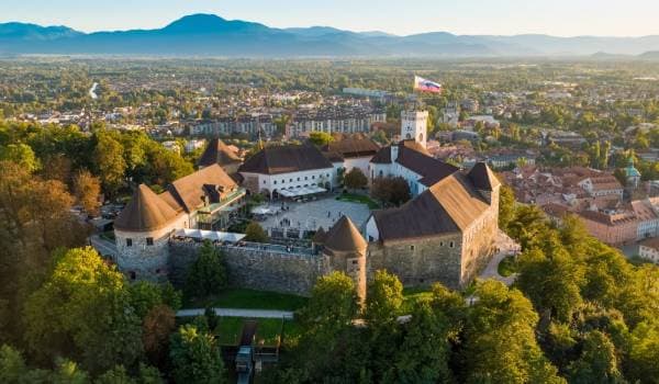 APARTMA V CENTRU LJUBLJANE, PRENOČITEV PRI GRADU, SOBA V CENTRU
