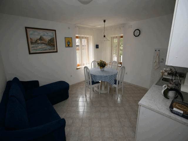 APARTMENTS BOVEC-UGODNE NOČITVE APARTMAJI BOVEC