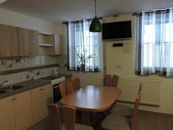 APARTMENTS GUBANEC, APARTMENT KRVAVEC CERKLJE NA GORENJSKE