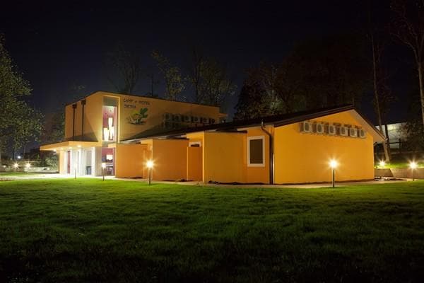 PROSTOR ZA KAMPIRANJE, PROSTOR ZA AVTODOM, UGODEN KAMP & HOTEL SEVERNA PRIMORSKA, CAMP&HOTEL SIESTA