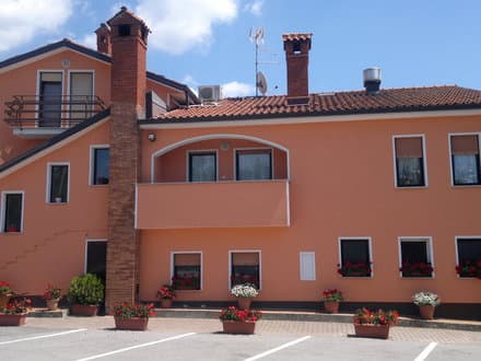 DOMAČA GOSTILNA IN PIVOVARNA, PRENOČIŠČA, APARTMAJI KRIŽMAN, KOZINA
