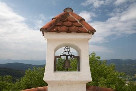 GOSTILNA  POLHOV GRADEC IN POLHOGRAJSKA GRMADA