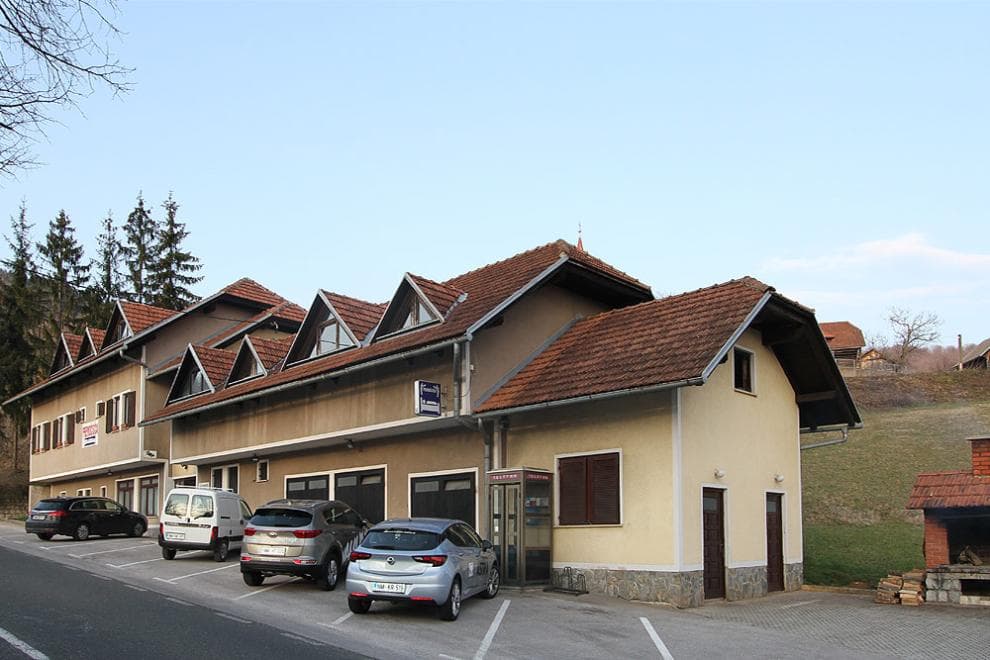 GOSTILNA BADOVINAC, SUHOR, JUGORJE PRI METLIKI