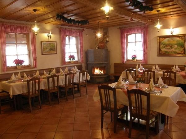 GOSTIŠČE MOČIVNIK V BLIŽINI RIMSKIH TOPLIC