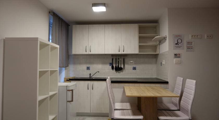 HOSTEL PIRAN, PIRANO, PRENOČIŠČA, SOBE, BLIŽINA OBALE, PIRAN