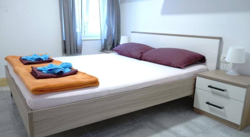 HOSTEL PIRAN, PIRANO, PRENOČIŠČA, SOBE, BLIŽINA OBALE, PIRAN