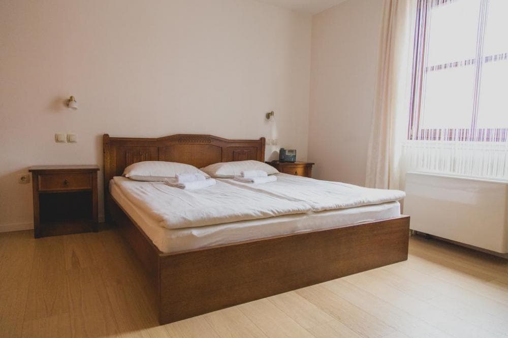 HOTEL IN RESTAVRACIJA SPLAVAR, BREŽICE