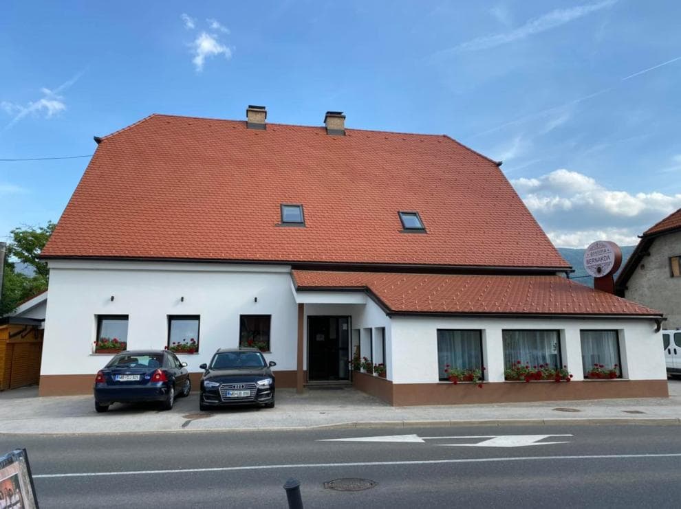 KOSILA, VINSKA KLET, GOSTIŠČE BERNARDA, SELNICA OB DRAVI