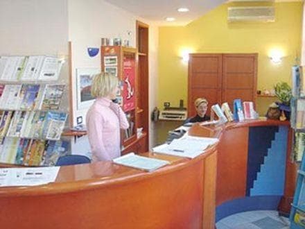 POTOVANJA, IZLET, POČITNICE, KRIŽARJENJA, PRODAJA LETALSKIH KART, LAST MINUTE POTOVANJA, RENT A CAR