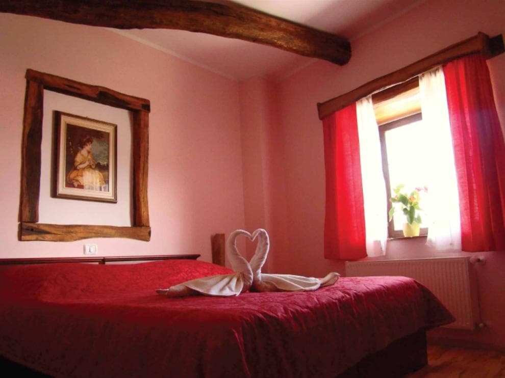 PRENOČIŠČA, SOBE Z ZAJTRKOM, TURISTIČNA KMETIJA PRI FRIŠČEVIH, KOZINA
