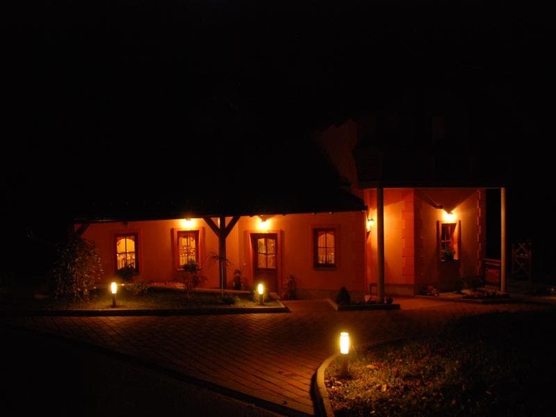 PRENOČIŠČA, SOBE, NASTANITVE, APARTMA, DOMAČIJA ČRNIČ, METLIKA