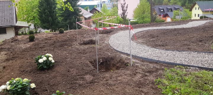 UREJANJE OKOLICE  SAJENJE DREVES NAMAKALNI SISTEMI NAČRTOVANJE VRTA TRAVNA RUŠA - POLAGANJE