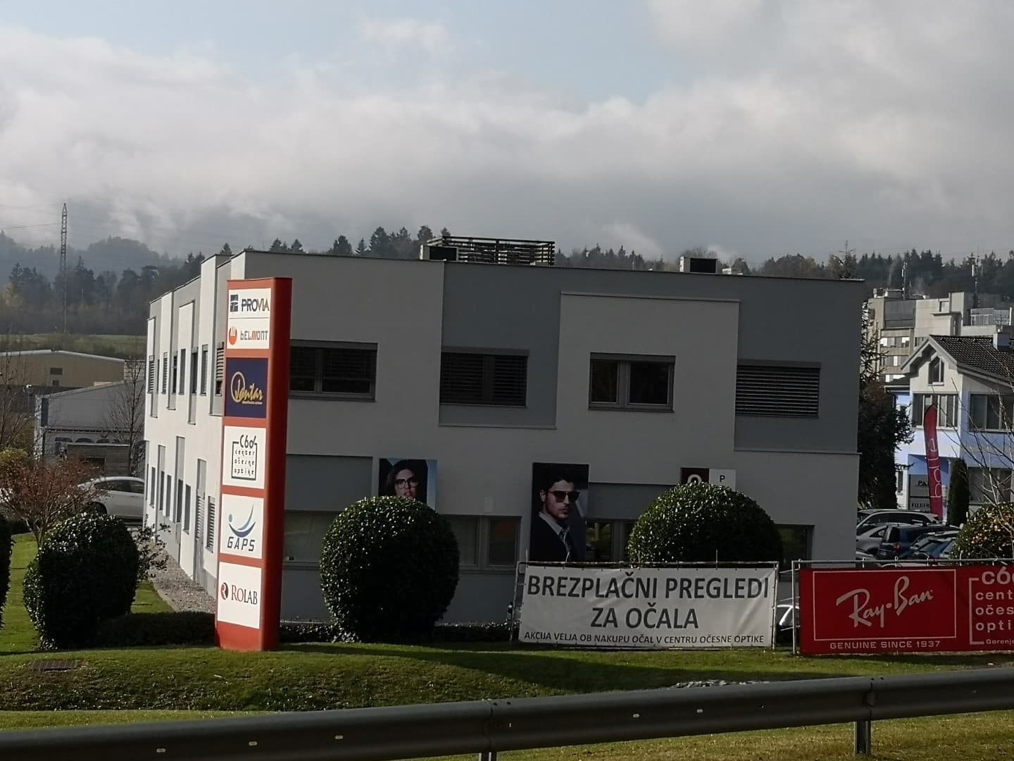 optika-kranj-pregled-oci-ocala-lece-10.jpg