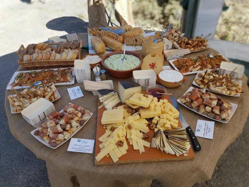  GOSTIŠČE KARAVLA 297