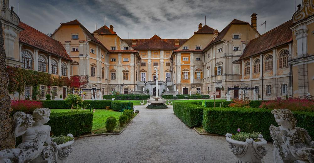 Poroke, obletnice, restavracija dvorec štatenberg, makole