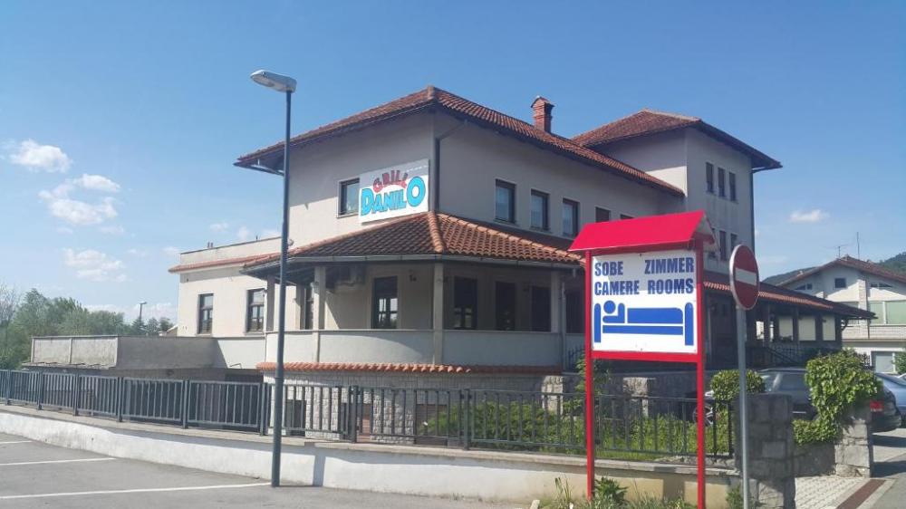 Okrepčevalnica in prenočišča, pizzerija in grill Danilo, Ilirska Bistrica
