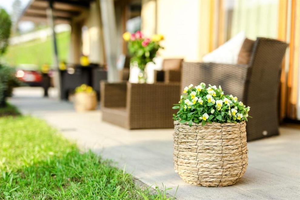 Nočitve, sobe z zajtrkom, apartmaji, zasebna spa razvajanja, termalno kopanje, vila aina, laško