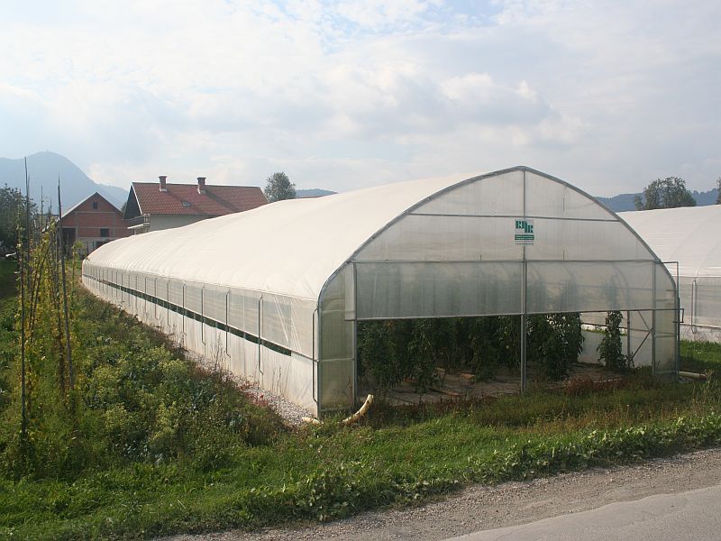 Rastlinjaki, namakalni sistemi