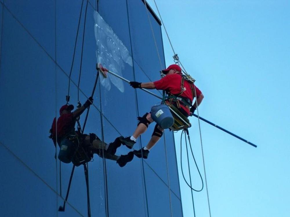ČISTILNI SERVIS MARIBOR AJAKS