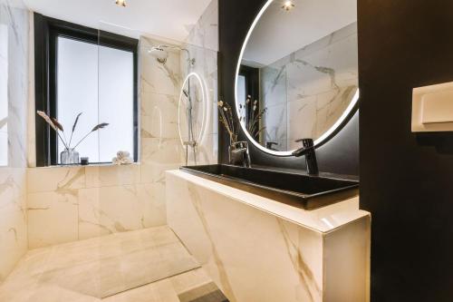 STEKLARSTVO BROLIH, STEKLENI ELEMENTI PO MERI, LJUBLJANA