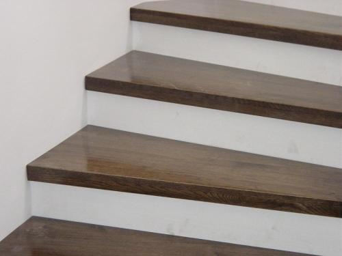 NOTRANJA VRATA MONTAŽA IN DOBAVA SVETOVANJE LIP BLED, POHIŠTVO PO MERI, KUHINJE, STOPNICE, KOČEVJE