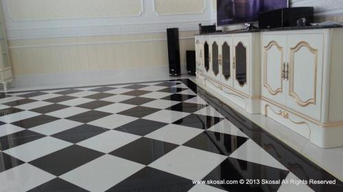 SKOSAL, RESTAVRIRANJE, BRUŠENJE, ČIŠČENJE IN ZAŠČITA KAMNA IN KAMNITIH POVRŠIN, GRIŽE