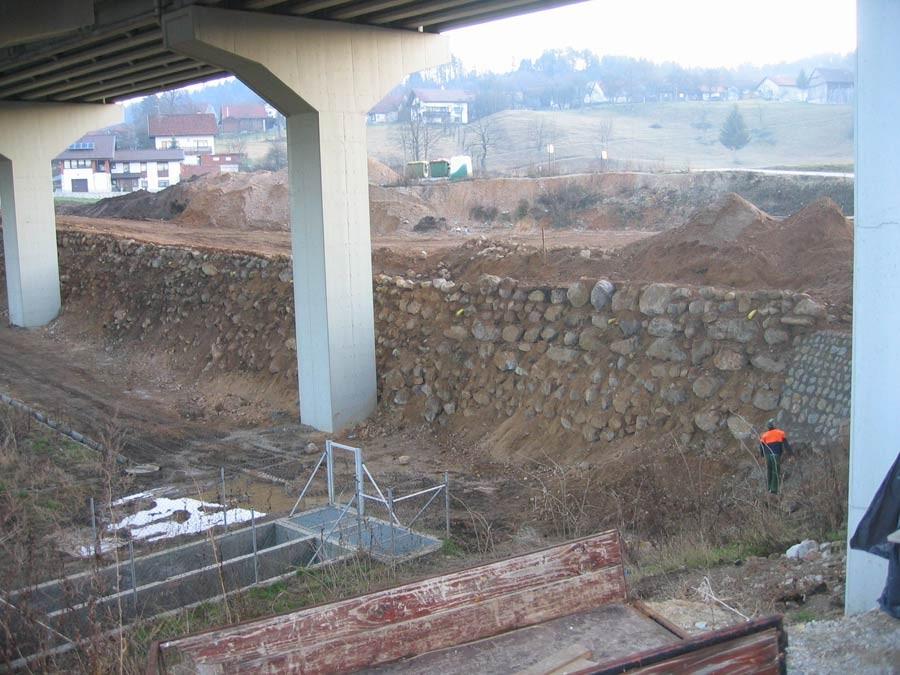 STRUGANJE ASFALTA, FREZANJE ASFALTA, MULČENJE VEJ IN GRMOVJA, PROIZVODNJA IZDELKOV IZ LESA, MAX LES 8