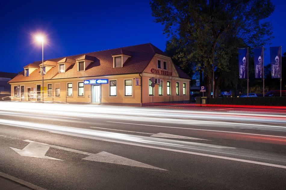 Pregled vida, Servis in izdelava očal, Optika Celje