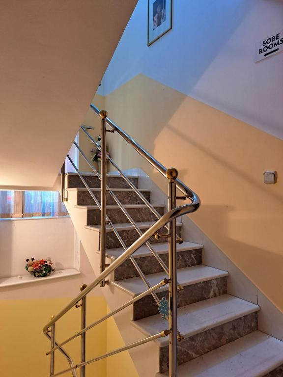 Sobe in apartmaji Čehovin, Postojna