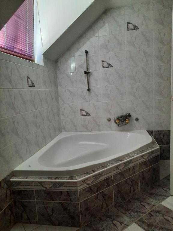 Sobe in apartmaji Čehovin, Postojna