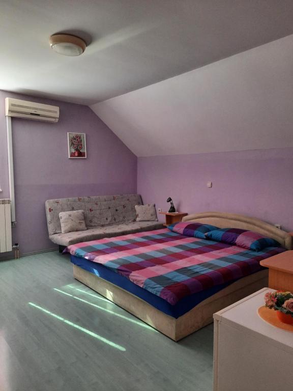 Sobe in apartmaji Čehovin, Postojna