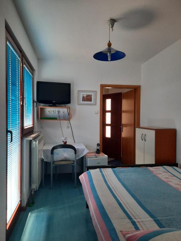 Sobe in apartmaji Čehovin, Postojna
