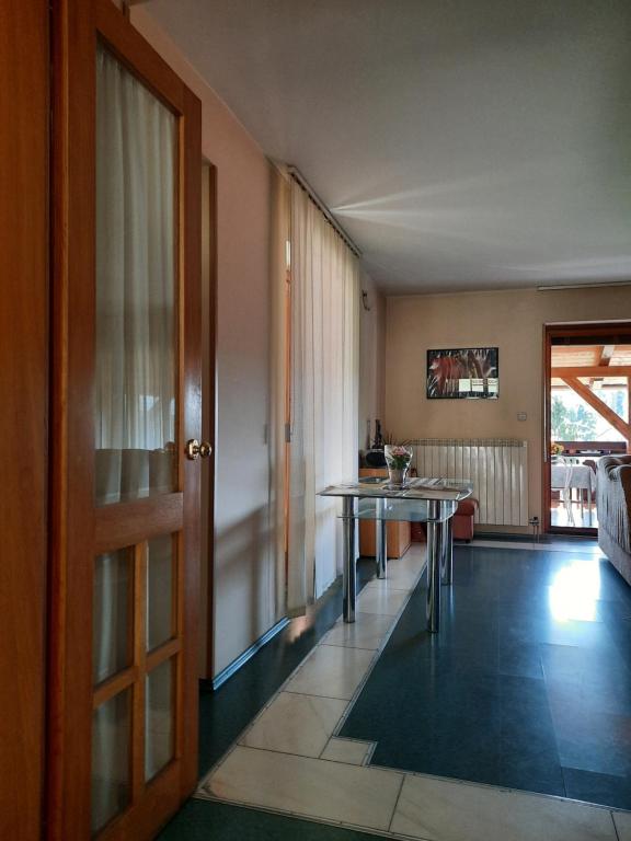 Sobe in apartmaji Čehovin, Postojna