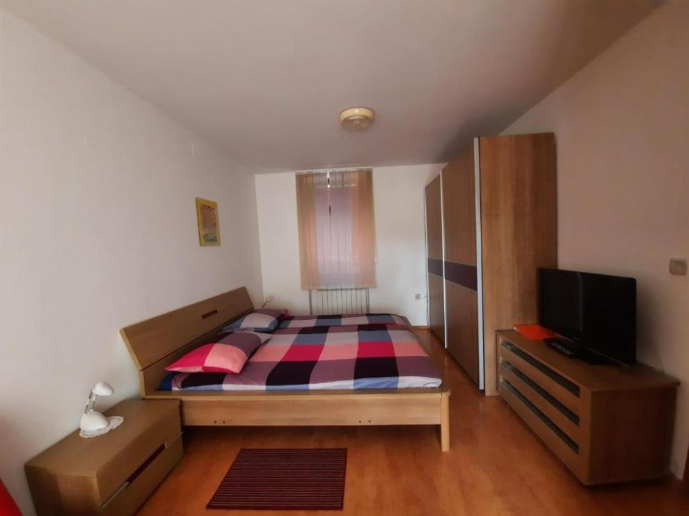 Sobe in apartmaji Čehovin, Postojna