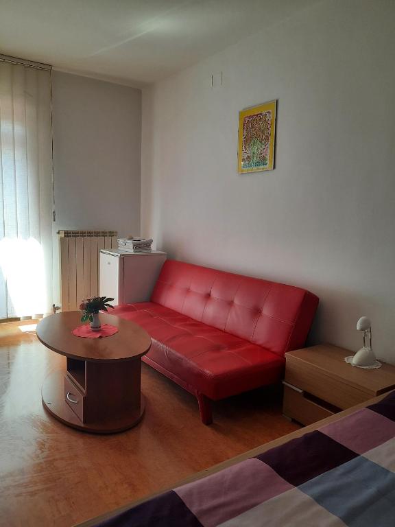 Sobe in apartmaji Čehovin, Postojna