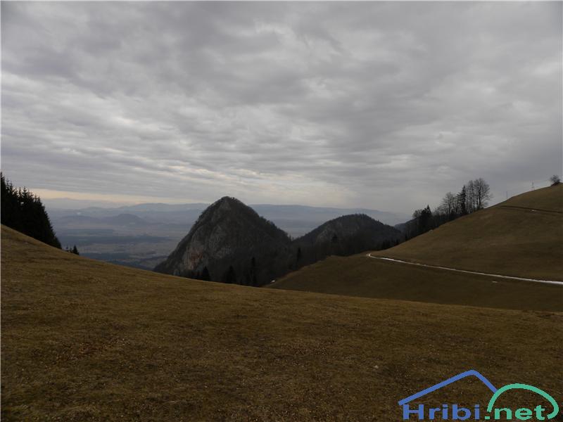 Planinski dom vrhe sobe smučišče medvednica