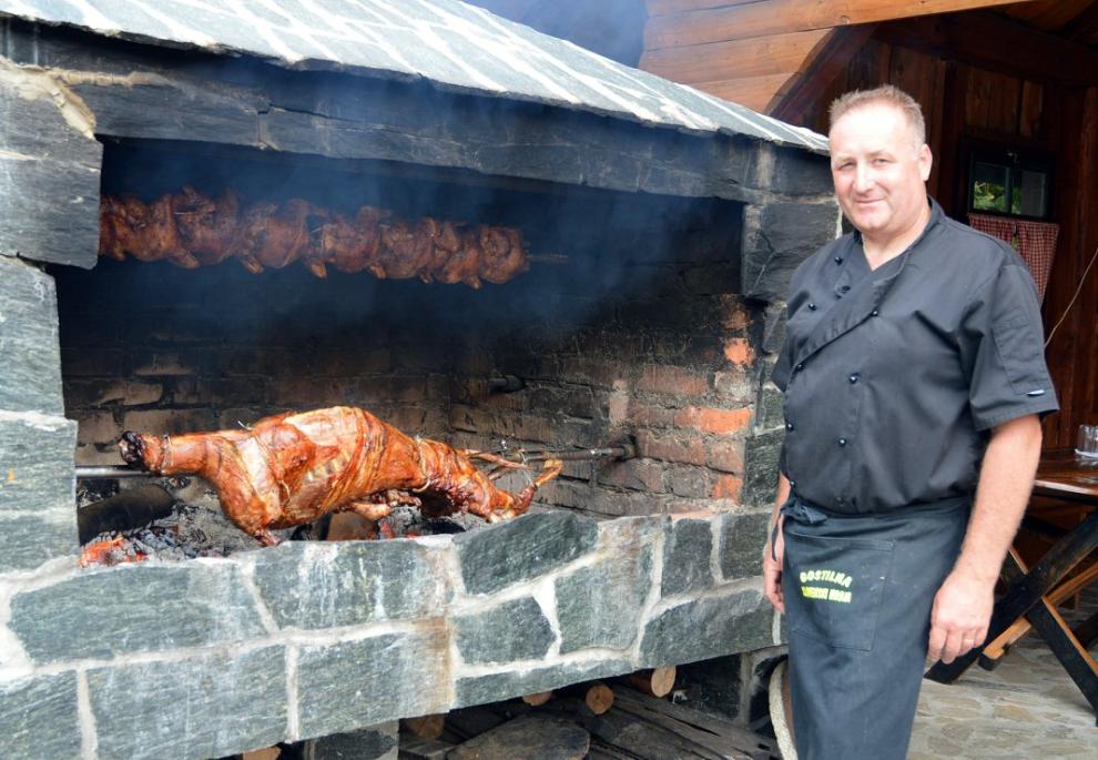 Domača kuhinja, Gostilna Slovenski Hram, Ptuj 